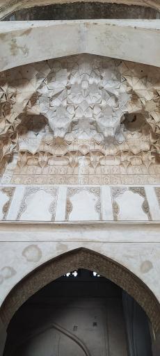 عکس بنای هارونیه