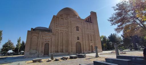 عکس بنای هارونیه