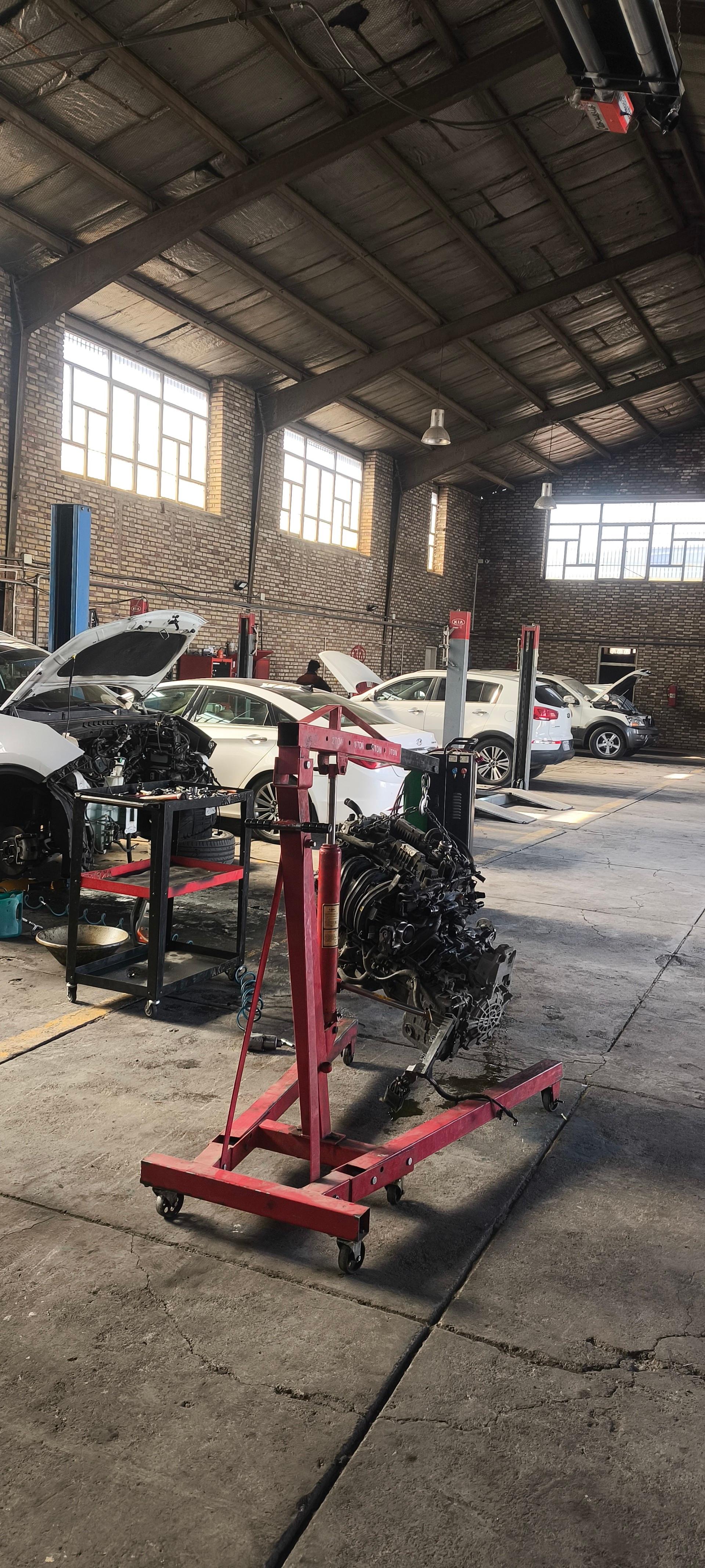 عکس تعمیرگاه حضرتی