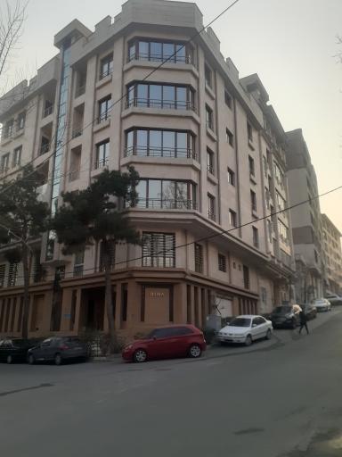 عکس ساختمان دینا