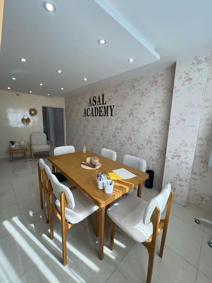 عکس آکادمی اکستنشن مژه و ابرو عسل دانش 