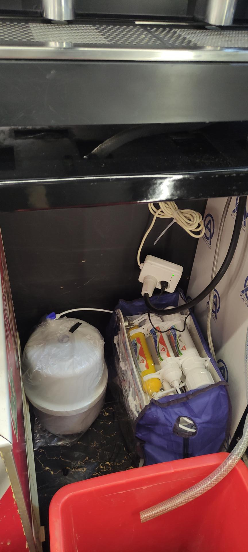 عکس فروشگاه یاران تصفیه آب آکواجوی 