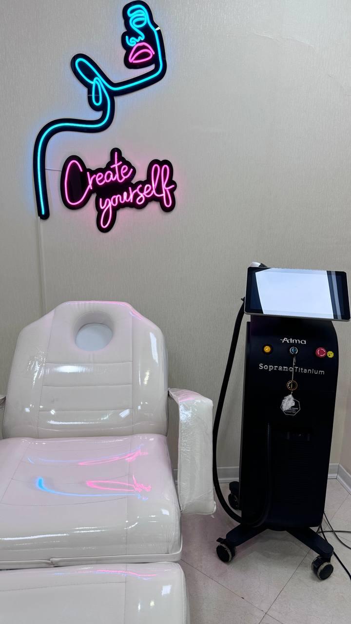 عکس کلینیک زیبایی لامور 