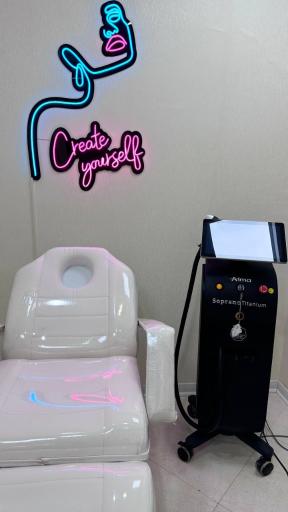 عکس کلینیک زیبایی لامور 