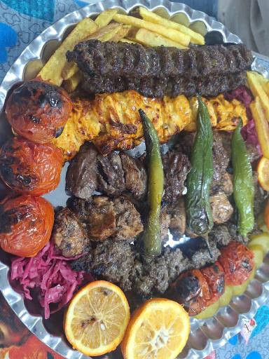 عکس کافه رستوران وی آی پی