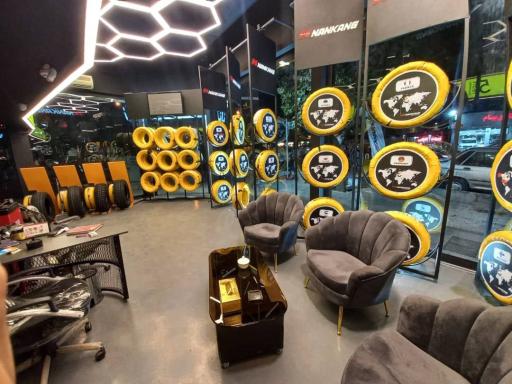 عکس فروش لاستیک و خدمات تعویض و بالانس لاستیک (نانکن تایوان)