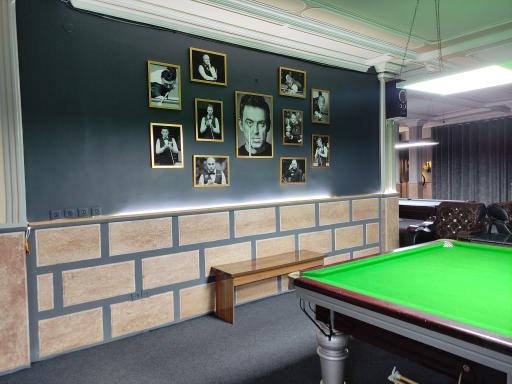 عکس باشگاه بیلیارد شقایق 