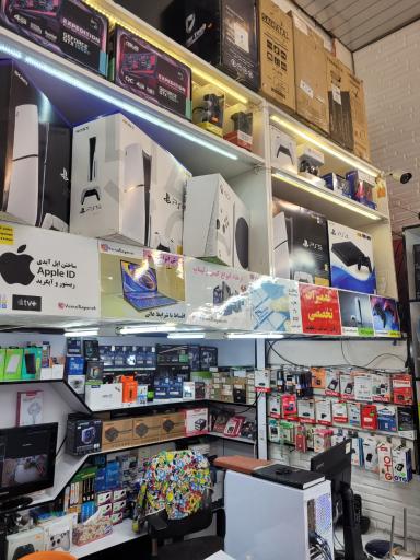 عکس ورنارایان (کلیک رایانه سابق)