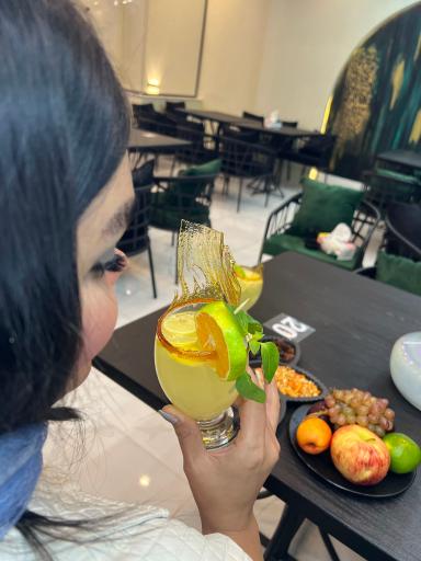 عکس کافه و رستوران ماندگار