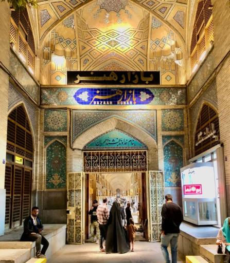 عکس بازار هنر