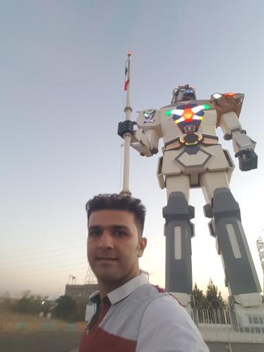 عکس مجموعه گردشگری سرزمین ربات ها 