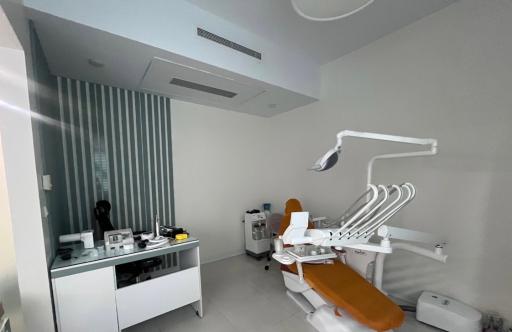عکس دندانپزشکی دکتر رضا بابائی