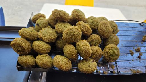 عکس فلافل دایی حمید