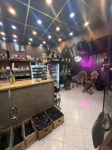 عکس کافه دخانیات (چای رایگان)