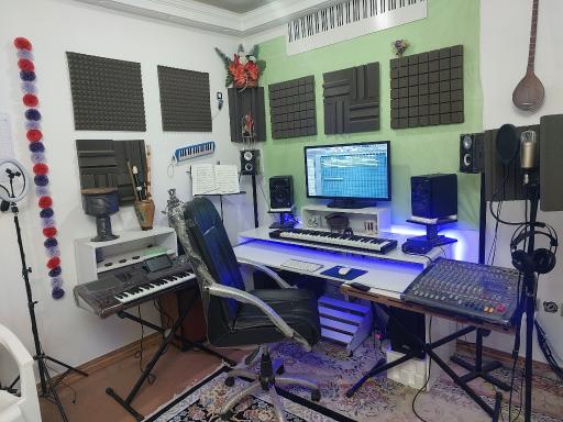 عکس آریا موزیک