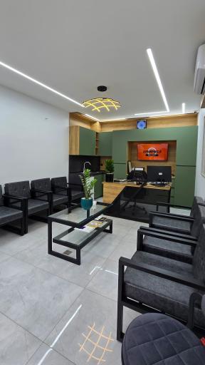 عکس مشاورین اصفهان ملک