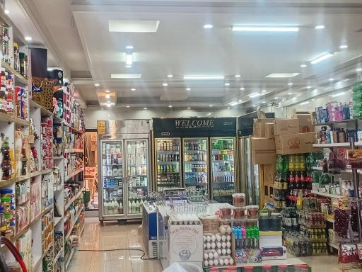 عکس سوپرمارکت طاها