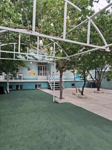 عکس دبیرستان دخترانه نقش اردیبهشت(متوسطه اول)
