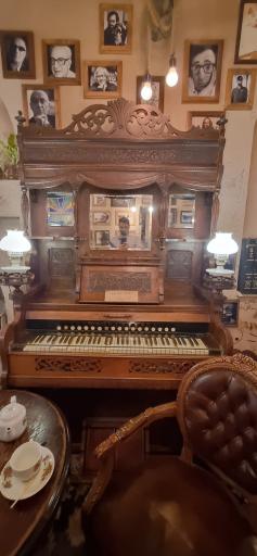 عکس کافه عینک ارثیه