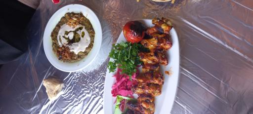 عکس رستوران آبگینه