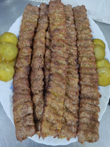 عکس تهیه غذای نخل طلایی