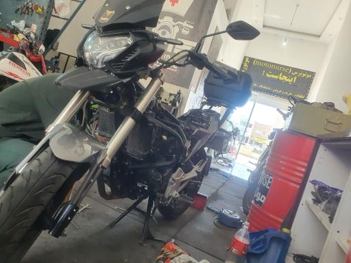عکس لوازم یدکی و تعمیرگاه موتورسیکلت موتو نرس