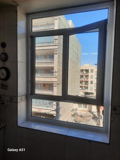 عکس پنجره دوجداره و توری پلیسه آکو وین