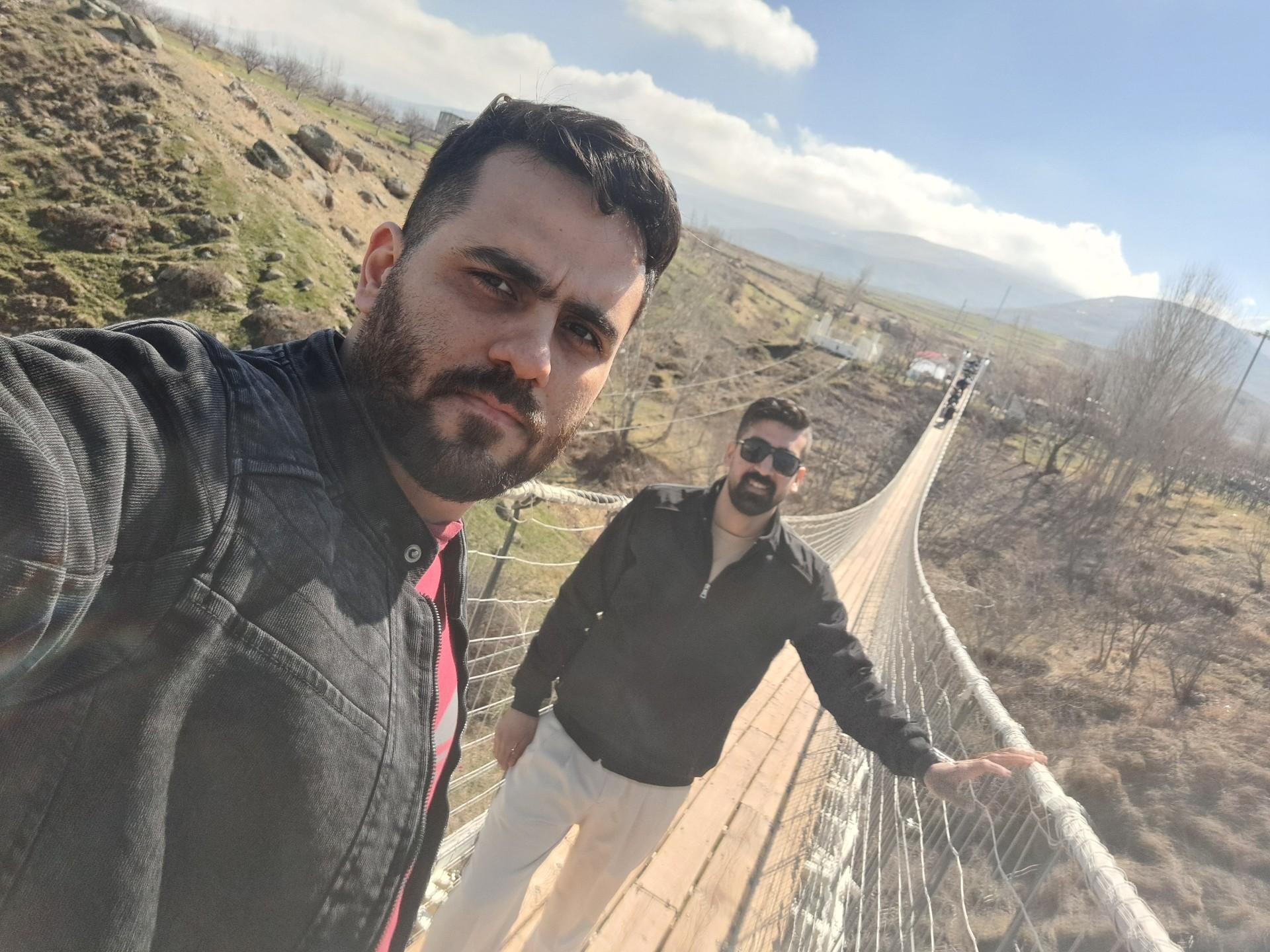 عکس پل معلق چوبی
