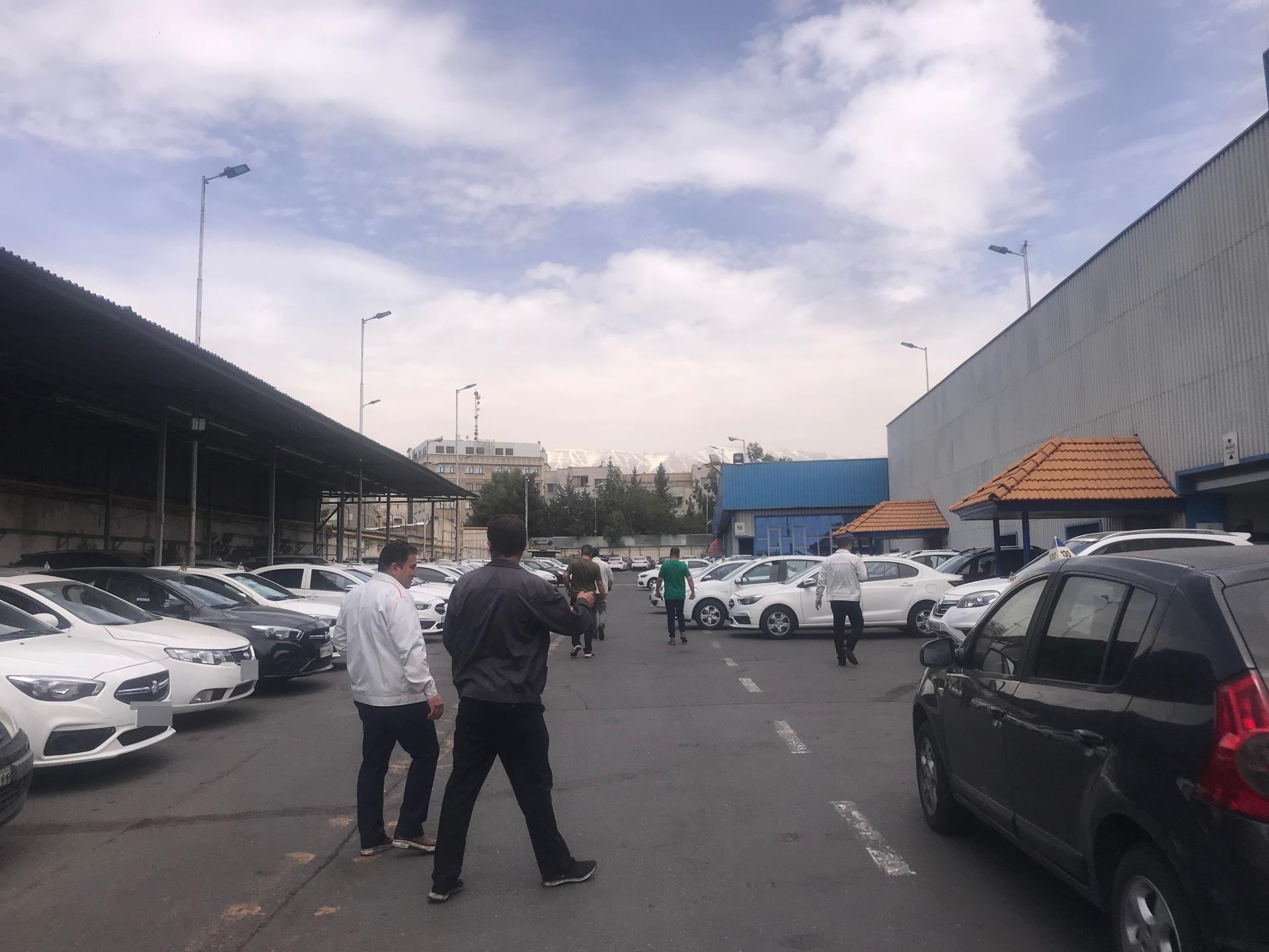 عکس تعمیرگاه مرکزی سایپا و پارس خودرو شعبه طرشت