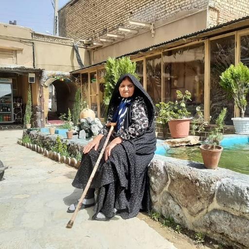 عکس رستوران باغ حوض