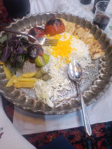 عکس رستوران کاج