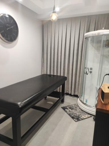 عکس دنیز ماساژ شعبه سعادت آباد 