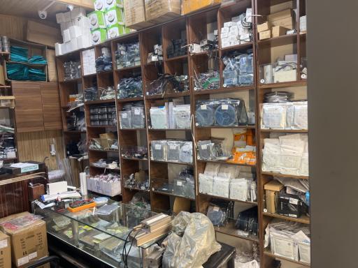 عکس فروشگاه معین نور