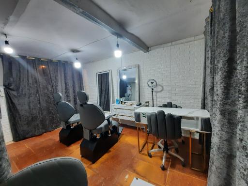 عکس سالن زیبایی ملکه