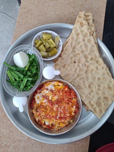 عکس صبحانه و نهار رۆژ باش