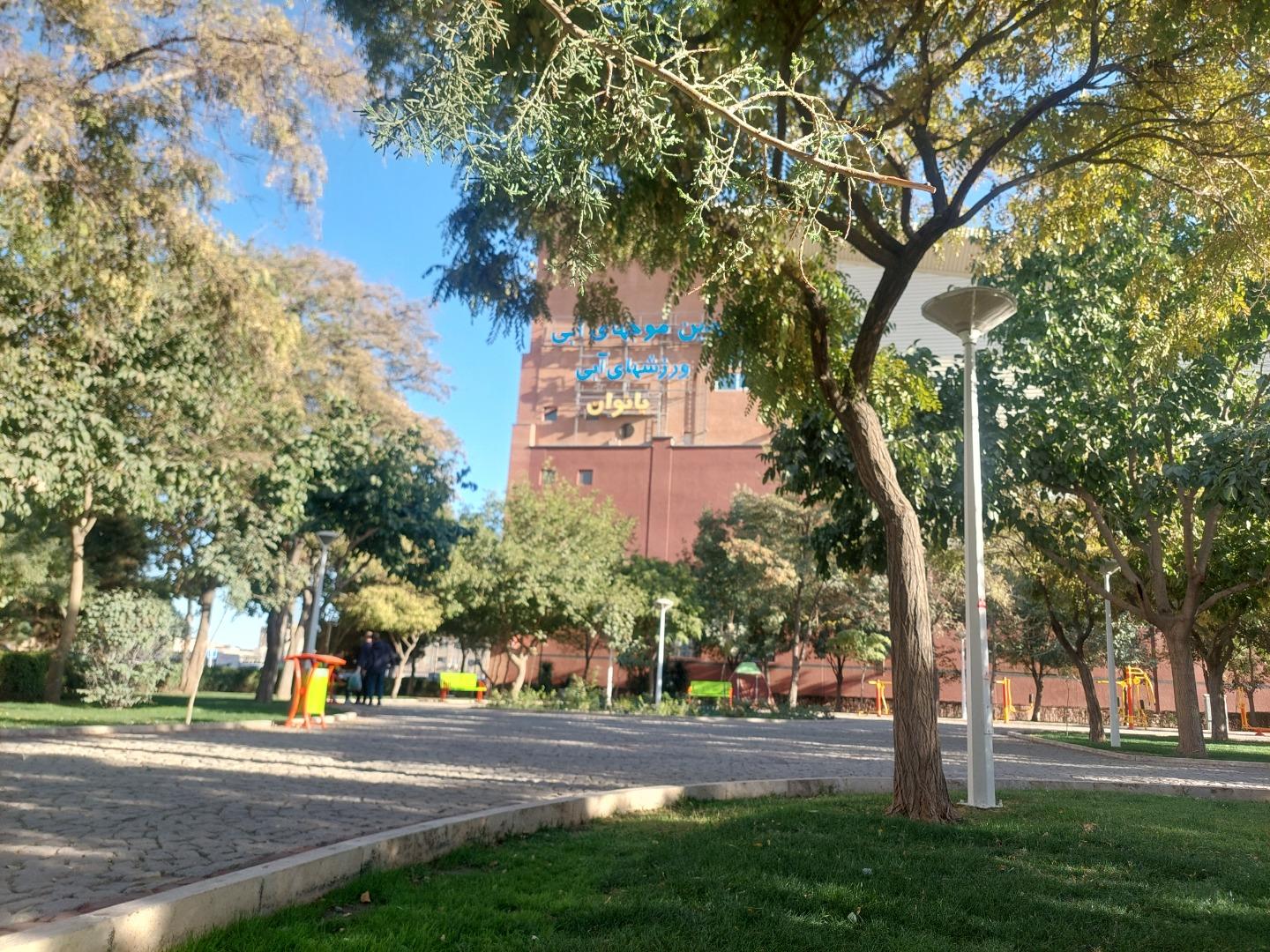 عکس سرزمین موج های آبی بانوان شعبه خاتم الانبیا