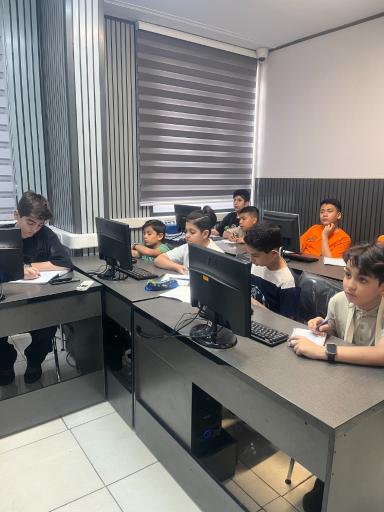 عکس آموزشگاه حرفه ای کالج اورست