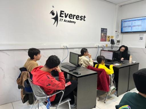 عکس آموزشگاه حرفه ای کالج اورست