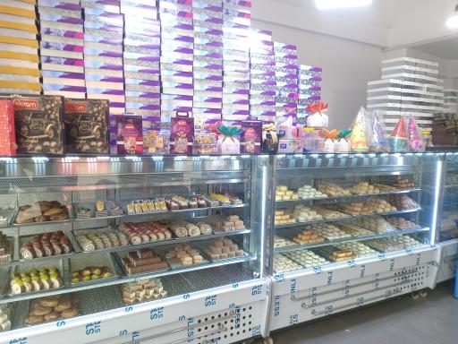 شیرینی فروشی بفراو 