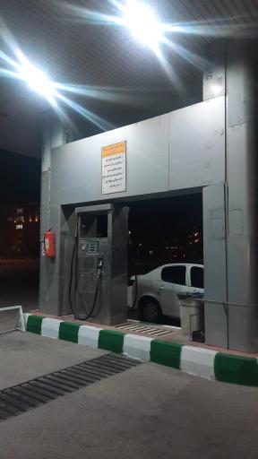 عکس جایگاه گاز CNG