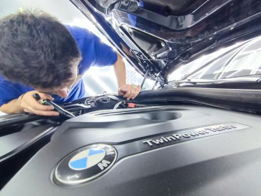 مرکز کارشناسی خودرو نیما عبادی