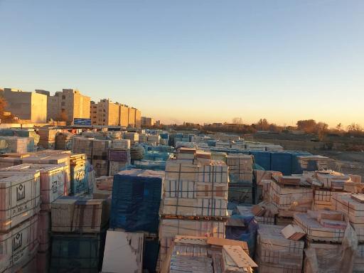 عکس انبار کاشی و سرامیک شهریار