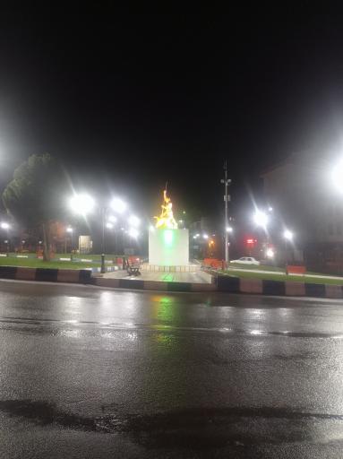 عکس میدان انقلاب