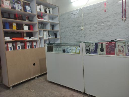 عکس فروشگاه لوازم جانبی موبایل آترینا