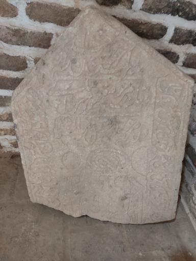 عکس بقعه پیر تاکستان