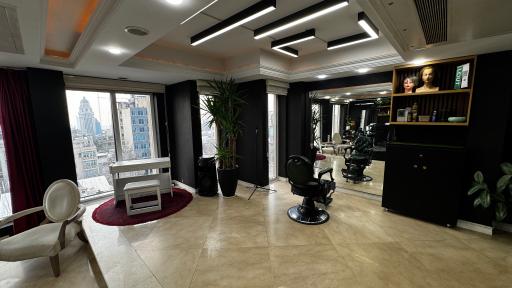 عکس آرایشگاه مردانه لوکات