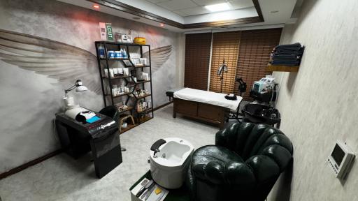 عکس آرایشگاه مردانه لوکات