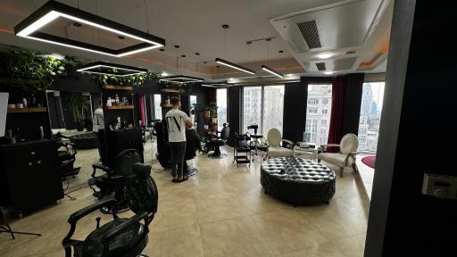 عکس آرایشگاه مردانه لوکات