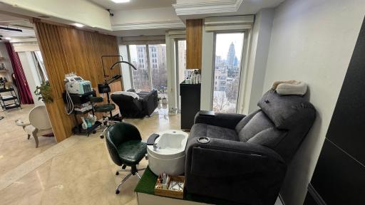 عکس آرایشگاه مردانه لوکات