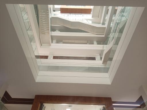 عکس دانشکده مهندسی هوافضا